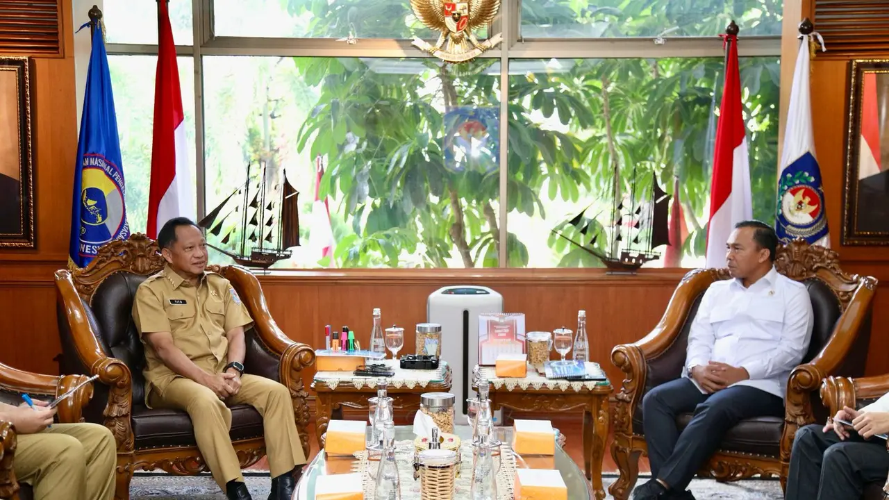 Kendalikan Laju Penduduk, Mendagri Dukung Strategi Kemendukbangga/BKKBN