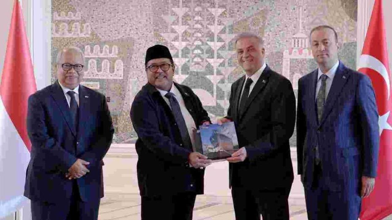 Tahukah Anda, Istanbul Itu Kota Dua Benua? DKI Jakarta dan Istanbul Teken Kerja Sama Pengelolaan Sampah Kota