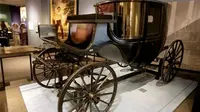 Ini adalah kereta kuda yang pernah digunakan Abraham Lincoln dan istrinya. Saat ini benda bersejarah tersebut ada di Perpustakaan dan Museum Abraham Lincoln, AS (Foto: foxnews.com)
