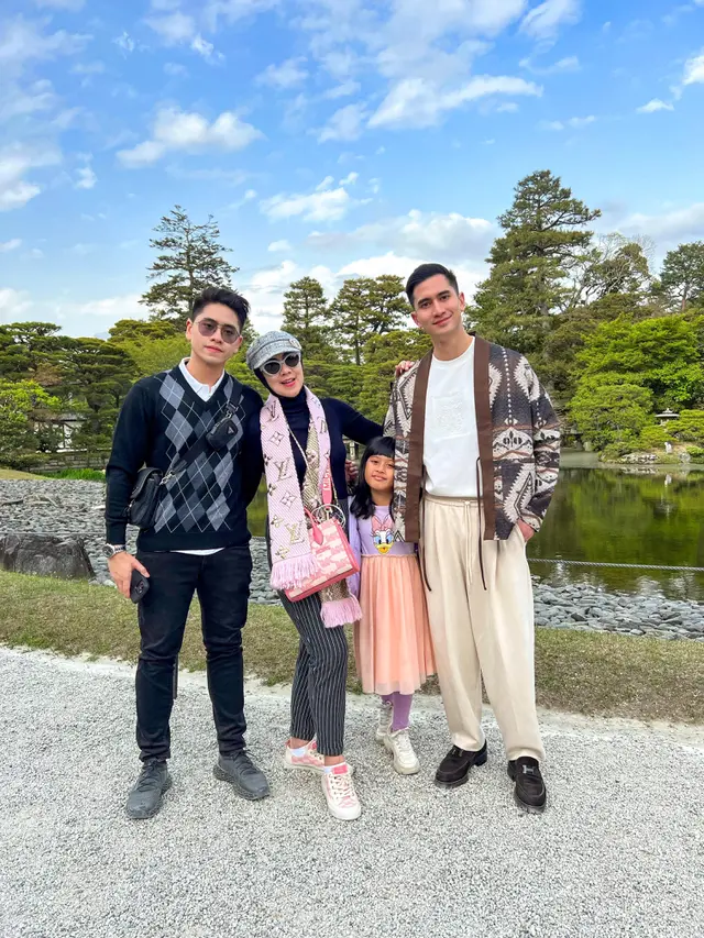 Verrell Bramasta saat liburan ke Jepang (Istimewa)