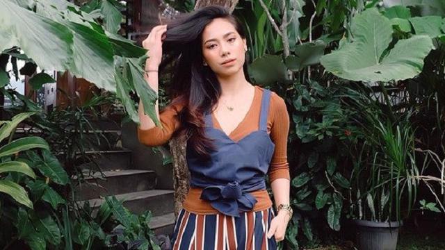 [Bintang] Disebut Vlogger Paling Populer, Cantiknya Abel Cantika dengan Makeup yang Flawless
