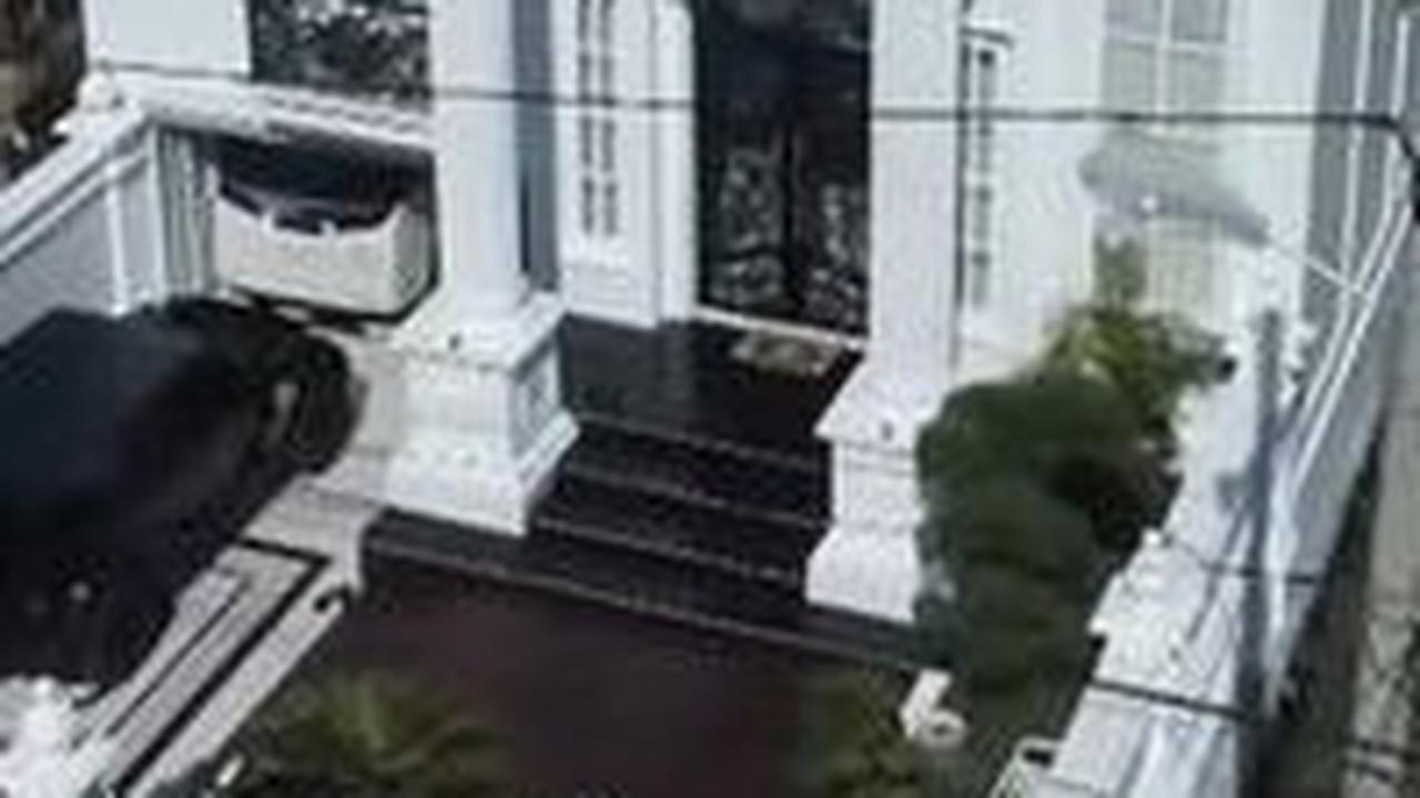 Dulu Tinggal di Kontrakan, Ini Sederet Potret Rumah Mewah nan Megah Milik Crazy Rich Aceh Yang Sawer Lesti Kejora Dengan Uang Segepok