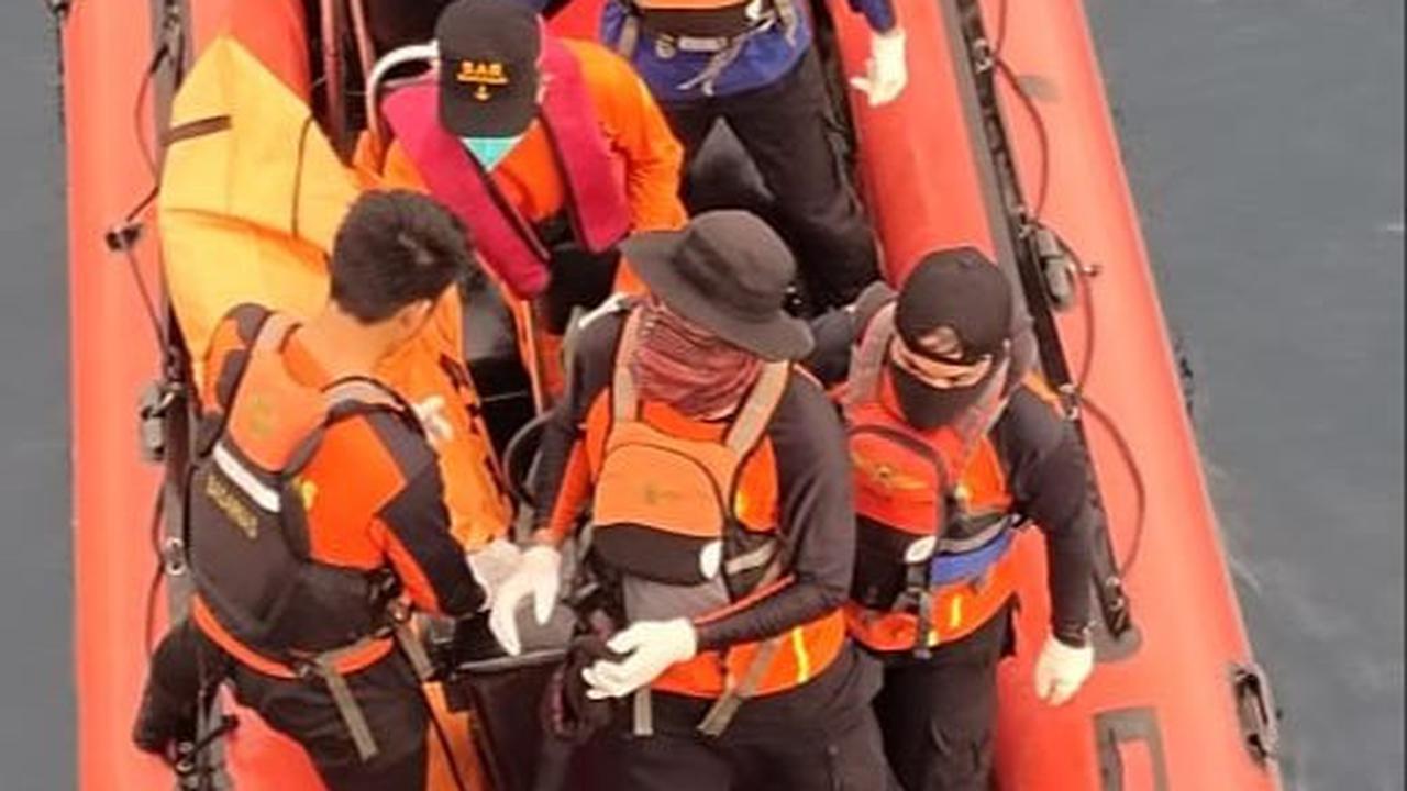 Pencarian Korban Kapal Tenggelam di Selayar, Lima Ditemukan Meninggal Dunia dan 18 Masih Hilang