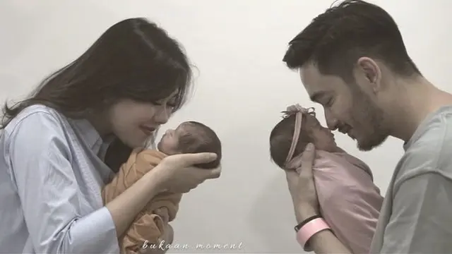 [Fimela] Bayi Kembar Syahnaz Sadiqah dan Jeje Govinda