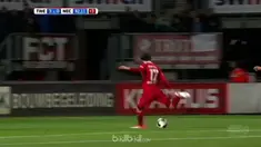 Pemain pinjaman dari Manchester City, Enes Unal, bantu kemenangan FC Twente dengan mencetak 2 gol. This video presented by Ballball.
