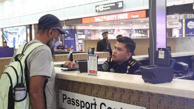 AS-Israel Serang Iran, Imigrasi Ngurah Rai Siaga Lonjakan Antrean hingga WNA Overstay
