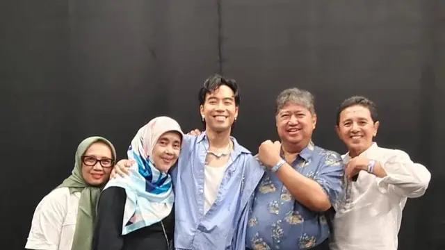 Potret Kedekatan Vidi Aldiano Bersama Mertua/instagram @lindamelinda19