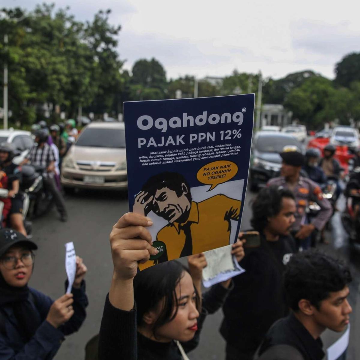 Aksi Fans K-Pop tolak PPN 12 Persen