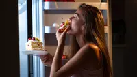 Ilustrasi Makan di Malam Hari Credit: pexels.com/pixabay