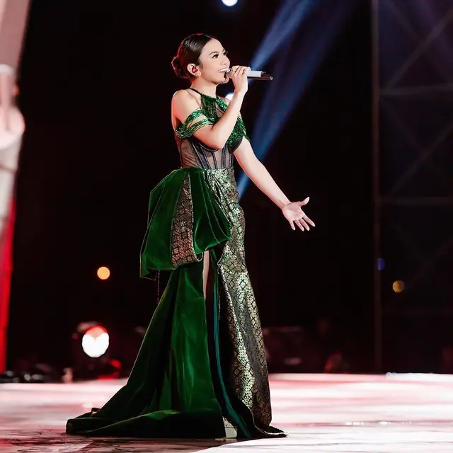 6 Potret Mahalini di Opening Ceremony Fornas VI 2022 di Palembang, Jadi Sorotan