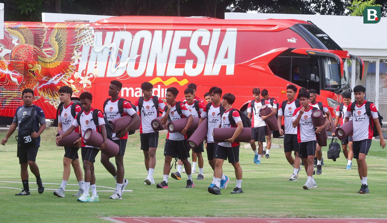 Rencananya, Timnas Indonesia U-20 akan melawan Yordania, Suriah dan India pada laga uji coba internasional yang akan digelar di Stadion Gelora Delta, Sidoarjo, Jawa Timur, pada 24-30 Januari 2025. Di Piala Asia U-20 2025, Timnas Indonesia U-20 tergabung di Grup C bersama Uzbekistan, Iran, dan Yaman. (Bola.com/M Iqbal Ichsan)
