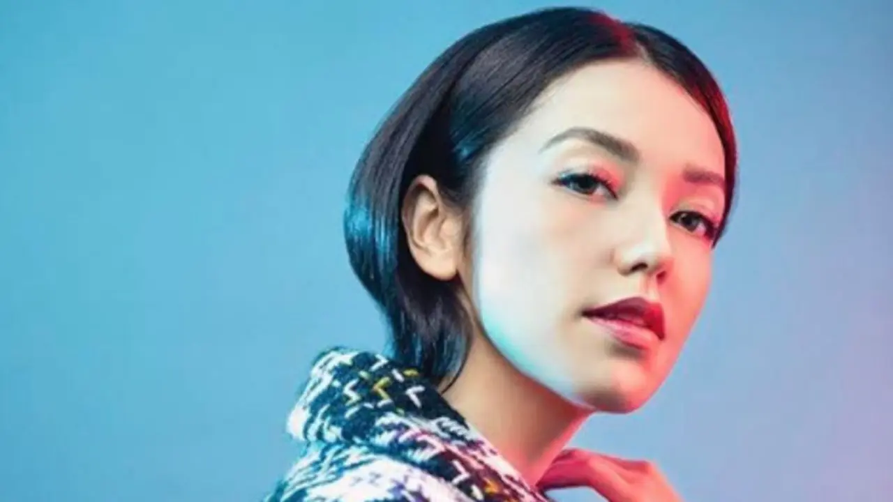 Makeup Menawan ala Velove Vexia yang Bikin Susah Kedip