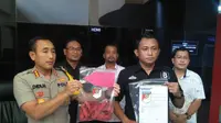 Barang bukti yang menguatkan Polresta Palembang ubah status pelaku AS menjadi tersangka penganiayaan siswa di SMA Taruna Indonesia Palembang (Liputan6.com / Nefri Inge)