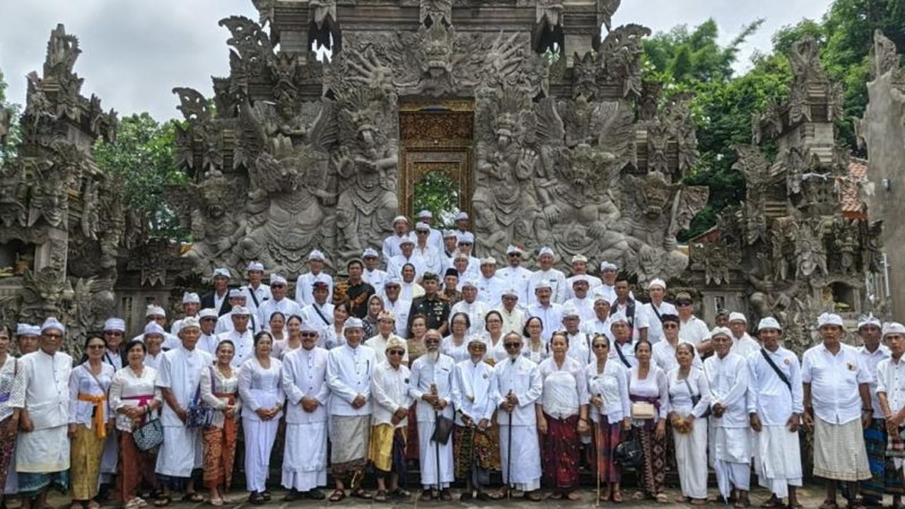 Penglingsir Bali Gelar Doa Bersama untuk Kawal Pembangunan Bandara Internasional Bali Utara