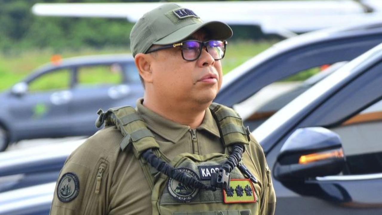Penyerangan itu terungkap setelah masyarakat dari Enarotali menuju Kopo melihat satu unit mobil dalam keadaan terbakar di pinggir jalan. <br>