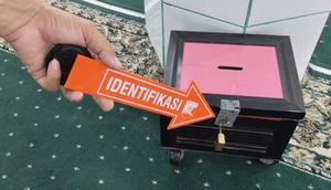 Polisi menyelidiki pembobolan masjid dan pencurian kotak amal yang polanya terus berulang di Pangkep Sulsel. (Liputan6.com/ Fauzan)