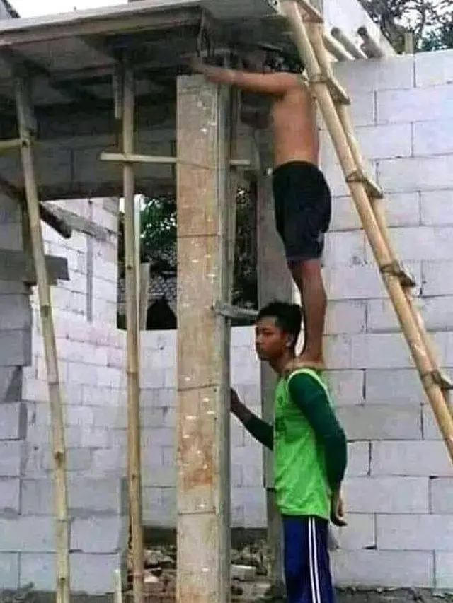 10 Aksi Nyeleneh Tukang Kerja Sama Waktu Kerja Ini Bikin Geleng Kepala
