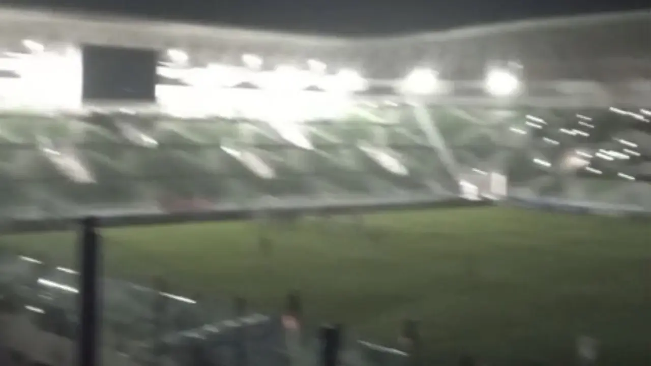 Suasana stadion Sumut saat listrik padam