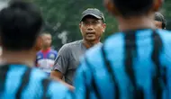 Pelatih baru Arema FC, Widodo Cahyono Putro. (Bola.com/Iwan Setiawan)