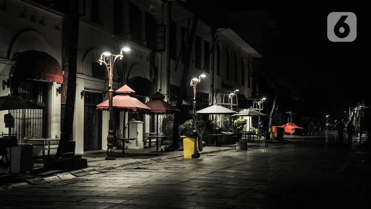 FOTO: Sepi Malam Tahun Baru di Kota Tua Jakarta