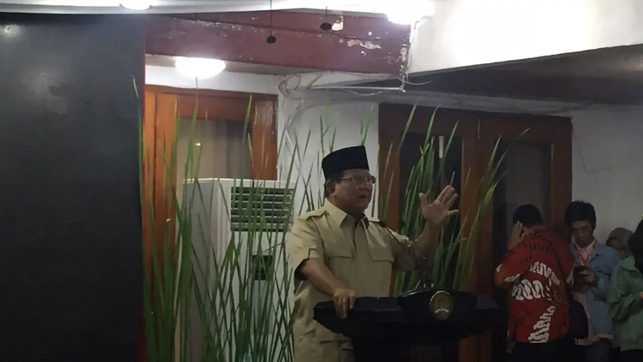 Ketua Umum Partai Amanat Nasional (PAN) Zulkifli Hasan menerima kunjungan Ketua Umum Partai Gerindra Prabowo Subianto, Senin (25/6/2018)