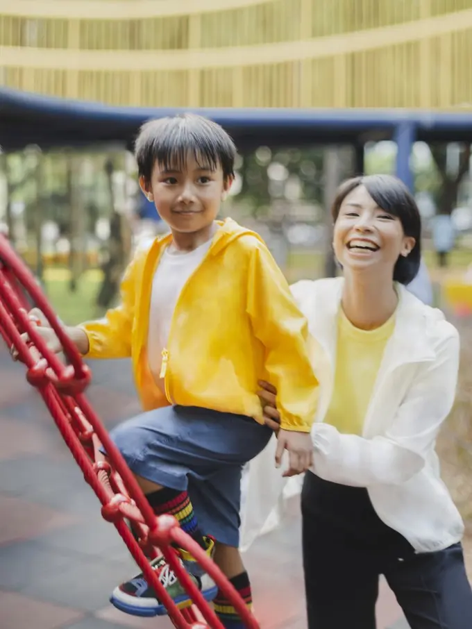 Selain Sunscreen, Pakaian Ini Dibekali Perlindungan untuk Lawan Sinar UV