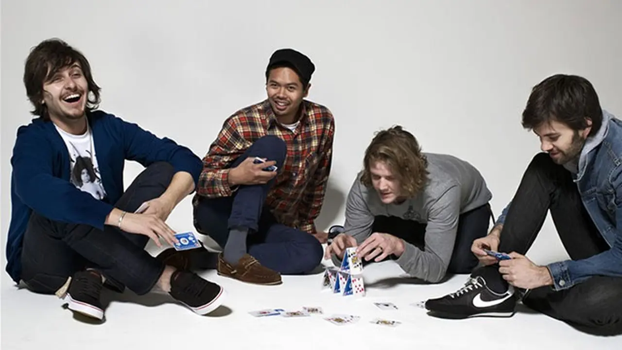 temper-trap-131001c.jpg