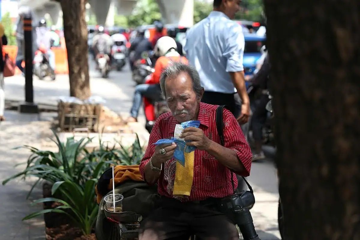 [Bintang] Tukang Foto 