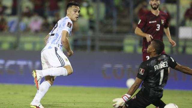 FOTO: Argentina Lumat Venezuela di Kualifikasi Piala Dunia 2022