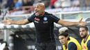 Luciano Spalletti. Pelatih berusia 62 tahun ini menggantikan Gennaro Gattuso yang didepak Napoli usai gagal membawa timnya lolos ke Liga Champions musim ini. Tampil 7 kali, Napoli dibawanya memimpin Liga Italia dengan niai sempurna 21 dari 7 kali menang. (LaPresse via AP/Tano Pecoraro)