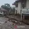 Detik-Detik Banjir Bandang Terjang Kantor Bupati Solok