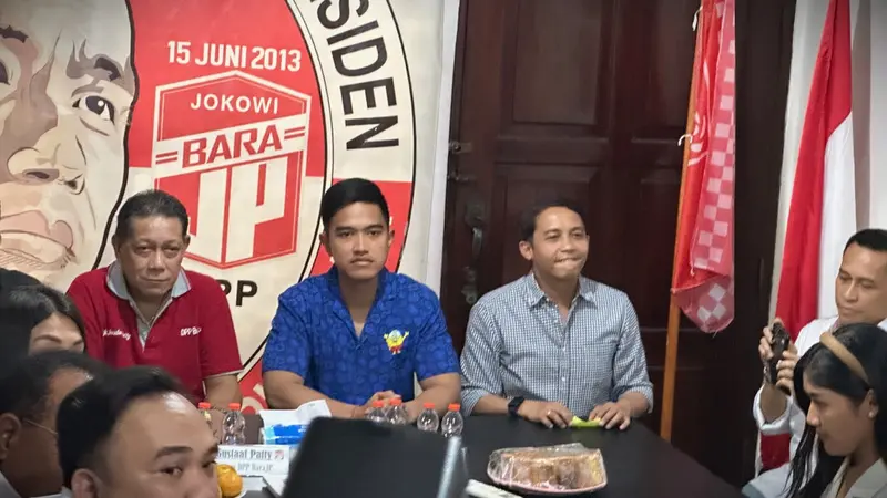 Ketua Umum Partai Solidaritas Indonesia atau Ketum PSI Kaesang Pangarep mengajak seluruh relawan dan simpatisan Joko Widodo atau Jokowi untuk memenangkan partainya di Pemilihan Umum (Pemilu) 2024.