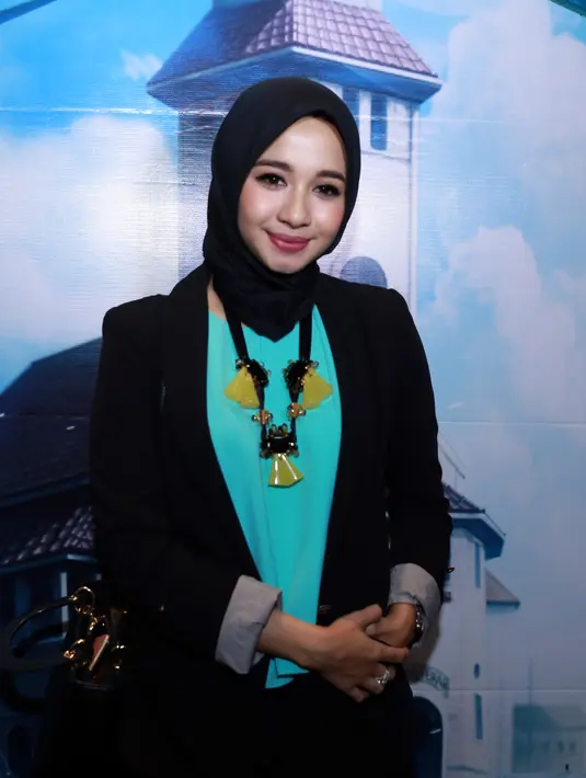 Mengambil kisah poligami, film yang sarat akan pesan moral ini tentunya menjadi unggulan di hati para penonton tanah air. (Wimbarsana/Bintang.com)