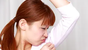 Ilustrasi cegah ketiak baju menguning. (c) deeblue/Depositphotos.com