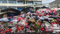 Tangsel Tak Mampu Bendung Sampah Menggunung, Apa Solusinya?