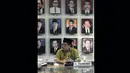 Ketua Fraksi Golkar di DPR Ade Komaruddin memberikan pernyataan sikap terkait polemik putusan sidang Mahkamah Partai terkait sengketa dualisme kepengurusan di Senayan, Jakarta, Jumat (6/3/2015). (Liputan6.com/Andrian M Tunay)