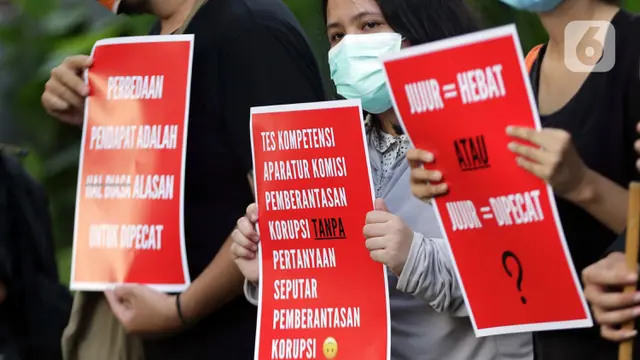 FOTO: Aksi Dukungan Bagi 75 Pegawai KPK