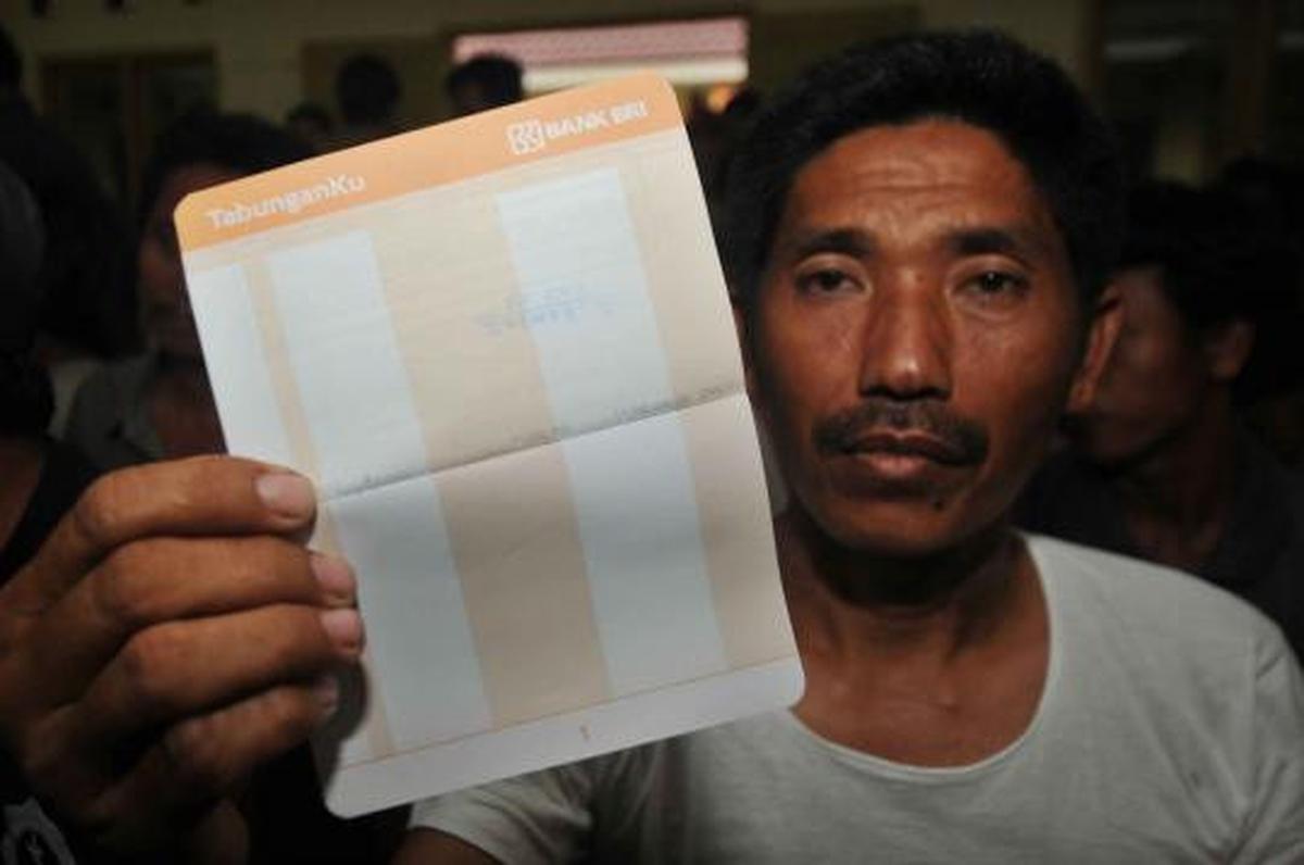 Kemenpera beri santunan warga korban bentrokan Lampung 