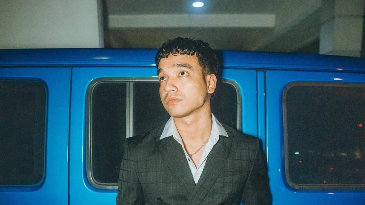 Aisar Khaled Posting Foto dengan Fuji, Komentar Fadly Bikin Heboh Netizen