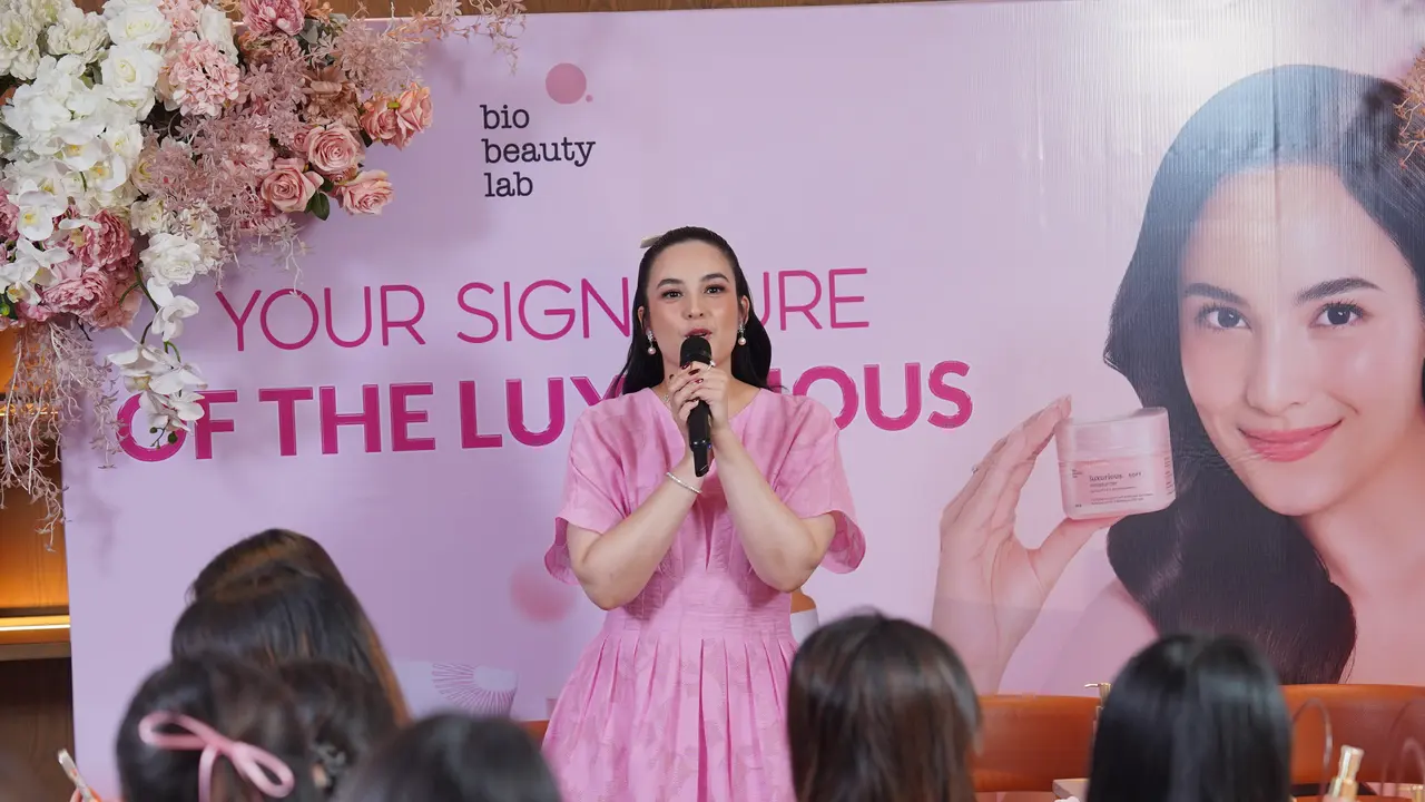 Chelsea Islan Bagikan Rahasia Kulit Sehat dan Slow Aging Lewat Rutinitas Perawatan Harian