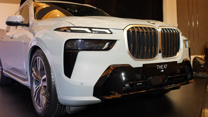 BMW Indonesia Luncurkan X7 Terbaru, Harga Mulai dari Rp2,4 Miliar ...
