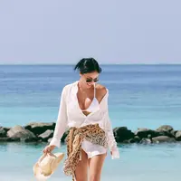 Usai berpisah jalan secara profesional dengan Kim Kardashian dan keluarganya, Stephanie Shepherd sepertinya telah menemukan dunia baru. (instagram/steph_shep)