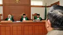 Sayangnya, Majelis Hakim menolak permintaan presenter infotainment tersebut soal uang iddah Rp 300 juta dan uang mut'ah sebesar Rp 500 juta Jakarta, Senin (23/6/14). (Liputan6.com/Andrian M Tunay)