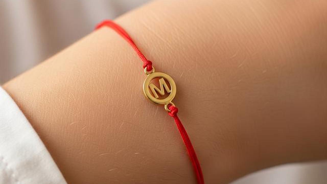 7 Gelang Emas Tipis Tali Merah 1,5 Gram Stylish Anak Muda untuk Gaya Sehari-Hari