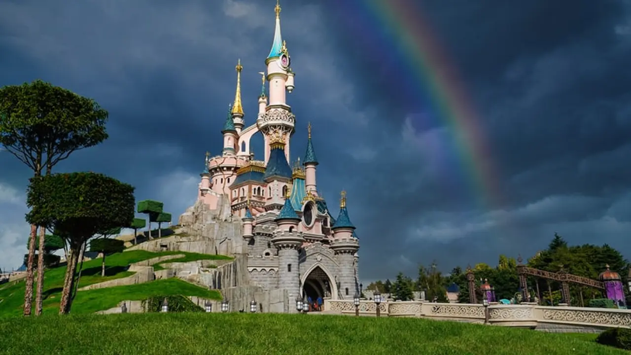 Ilustrasi Disneyland Paris