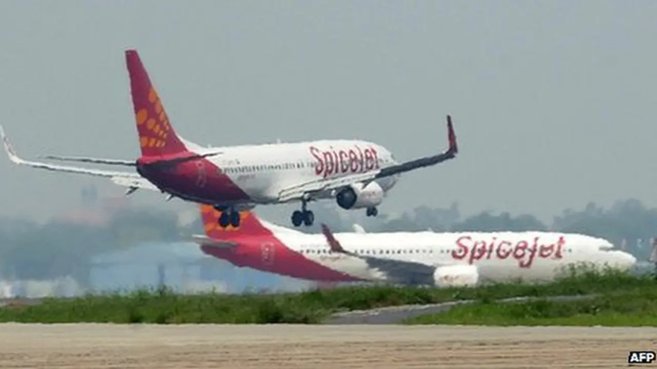 SpiceJet Boeing 737-800