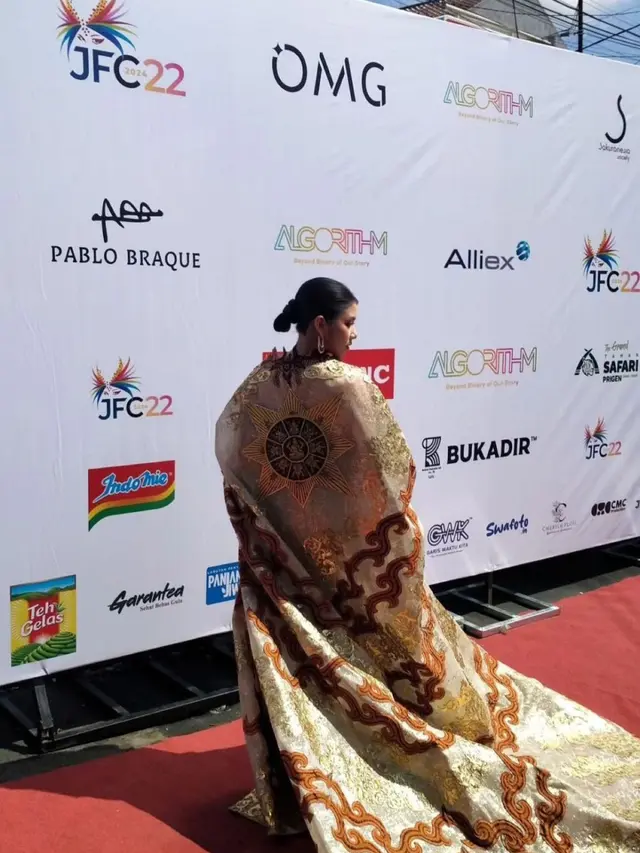 Bak Seorang Ratu, Ini 7 Potret Tiara Andini di Jember Fashion Carnaval