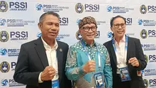 Buki Wibawa Karya Guna terpilih secara aklamasi sebagai Ketua Umum Asosiasi Provinsi (Asprov) PSSI Jawa Barat periode 2026-2030 dalam Kongres Luar Biasa yang digelar di Hotel Horison, Kota Bandung, Sabtu (17/10/2026). (Bola.com/Erwin Snaz)