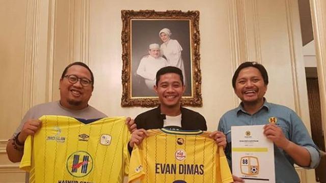 Hasnuryadi Sulaiman Uang Bukan Alasan Evan Dimas Memilih Barito Putera Indonesia Bola Com