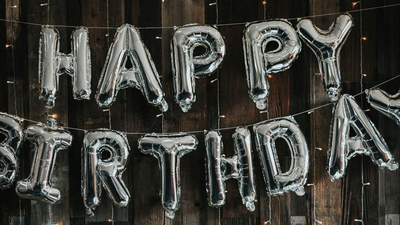 40 Pantun Ucapan Selamat Ulang Tahun Lucu, Cocok untuk Teman dan Sahabat di Hari Spesial